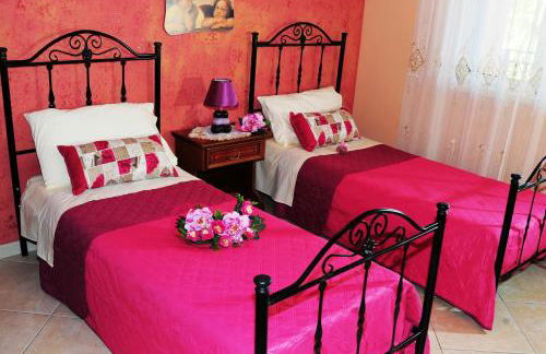 Villa Gioiosa Vacation in Sicily with private fenced pool & hydro-massage Please read, leggete, Host info before requesting - Foto 32