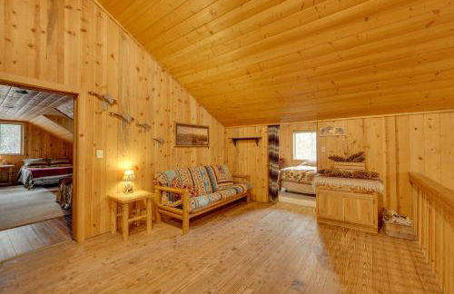 Pet-Friendly House with Deck Near Crater Lake! - Foto 48