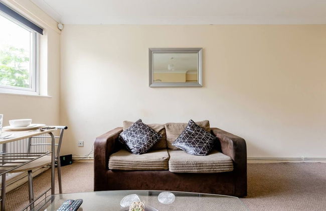 Charming 1-bed Apartment in Luton - Foto 8