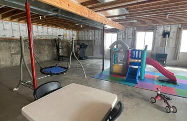 Hillside Haven Hot Tub & Stunning Mountain View - Foto 16