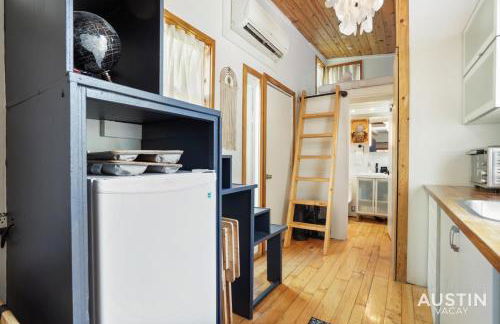HGTV Featured Tiny Home w Hot Tub Near East 6th St - Foto 13