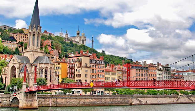Traslado de llegada: Aeropuerto de Lyon LYS a la ciudad de Lyon en furgoneta de lujo - Foto 4