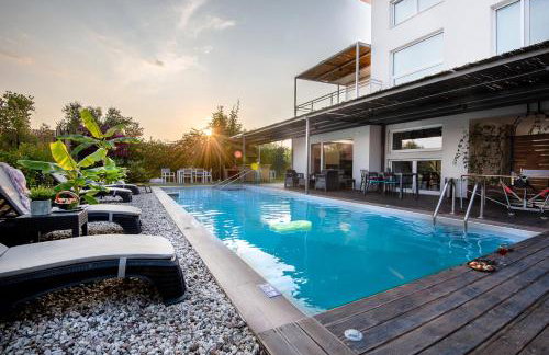 Enervillas VIP Villas with pool bbq - Foto 10