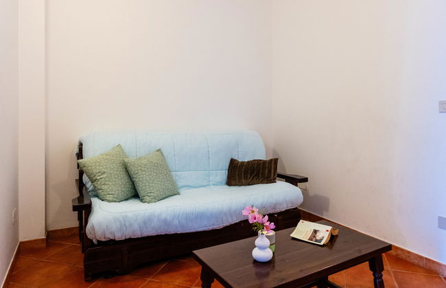 2 bedroom Apartment in Diano Castello with swimming pool and garden - Photo 8