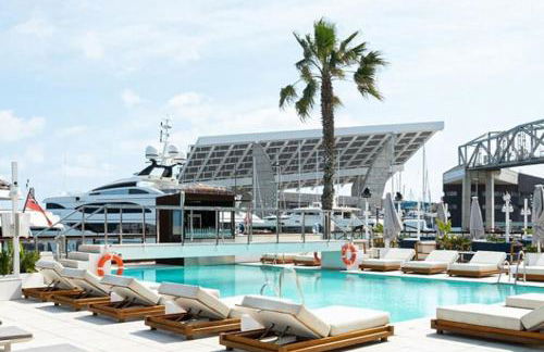 AMAZING FLAT IN CLASSIC SAILING BOAT in BARCELONA - Photo 47