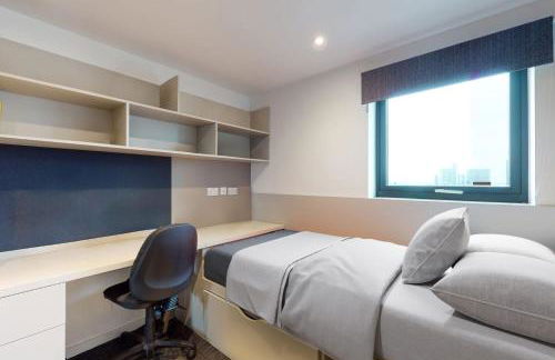 For Students Only Canvas Manchester - Foto 77