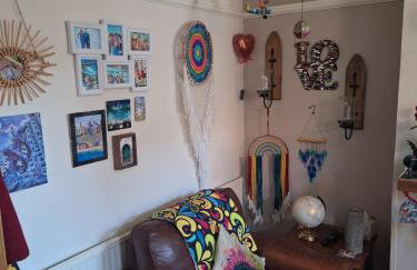 Double Ensuite in a colourful quirky terrace on a quiet leafy street - Foto 2