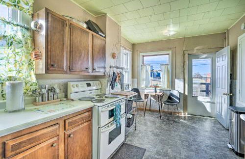 Walk to Restaurants and Dtwn Hettinger Apt with Yard - Foto 1