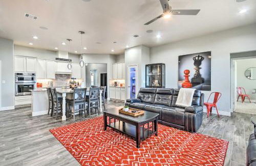 Modern Amarillo House with Fire Pit and Hot Tub! - Photo 3
