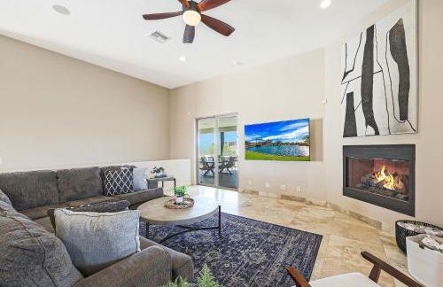 Luxury Estate, Sleeps 24, Sonoran by HomeStakes Stays - Foto 17