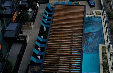 The Trendy Den - Photo 2