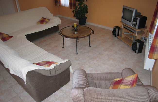 Spacious Stay With Terrace - Foto 8