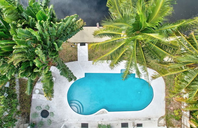 Poolside Paradise Dock & Pool! - Foto 27