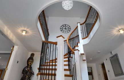 Stratford-upon-Avon 4BR Family Mansion on 1 acre with Pool, Gym & BBQ! - Foto 34