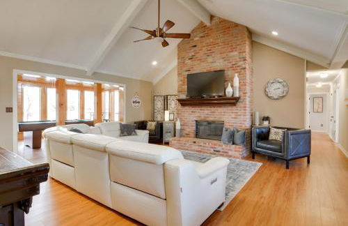 Private Pool and Game Room Upscale Home in Vinita - Foto 12