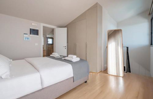 Elite Penthouse with Heated Pool and SkylineView - Foto 27