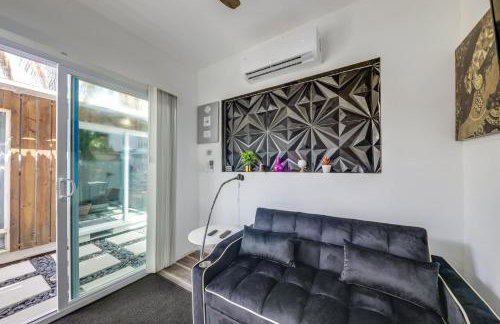 Mod Bungalow with Ultra-Private Outdoor Hang Space! - Foto 12