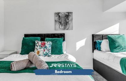 Tipton 3 Bedroom House Garden Sleeps 7 - JRR Stays - Foto 30