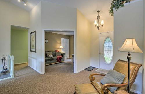 Anderson Island Retreat with Lakefront Deck and Canoe! - Foto 5