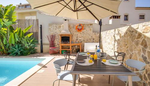 Private Deluxe 3BD Villa Pool Wi-Fi AC BBQ - Foto 2, sunbed