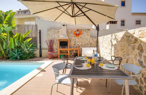 Private Deluxe 3BD Villa Pool Wi-Fi AC BBQ - Foto 2