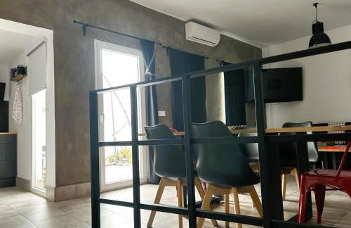 Apartamento independiente con parking privado gratuito y terraza de ensueño junto al Teatro Romano - Foto 36