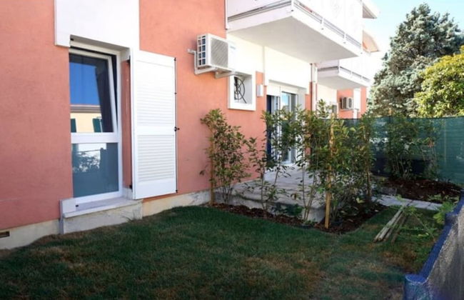 Apartment With Private Garden - Foto 16