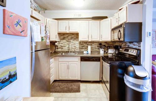 Marylander Condominiums, 90 steps from the beach - Foto 35