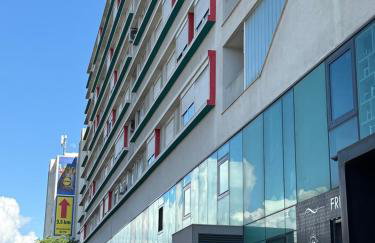 Three Lions Apartment - Photo 33