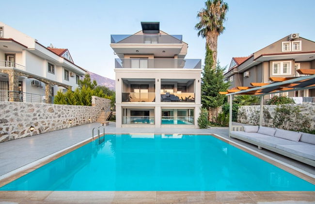 Villa Luna - Photo 1