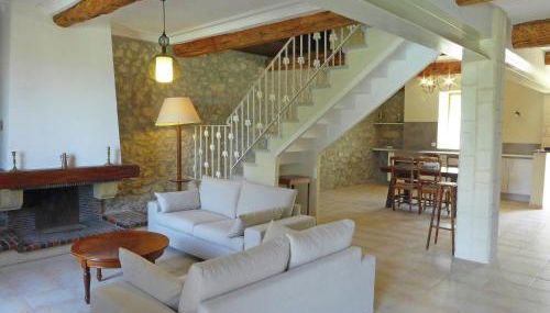 Holiday Home in Montbrun with Pool & Vineyards - Foto 2