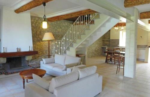 Holiday Home in Montbrun with Pool & Vineyards - Foto 2