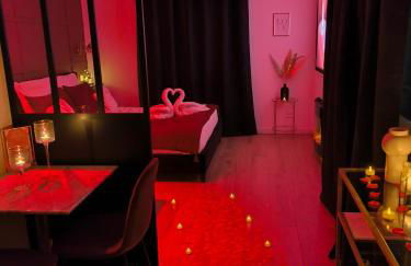 Nuit d'évasion love room avec baignoire balnéothérapie - Foto 17
