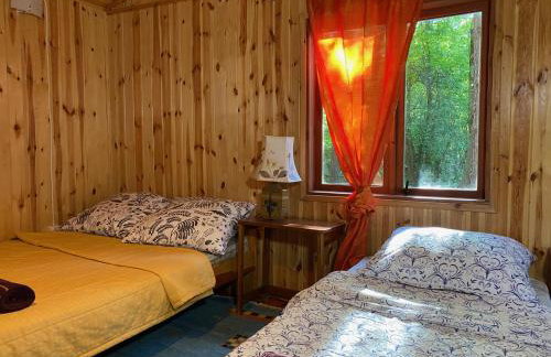 Przytulny domek w lesie blisko rzeki - Foto 5