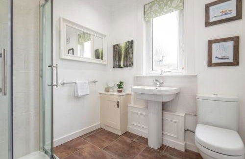 Heather Cottage, 2 bedroom in Comrie - Photo 13