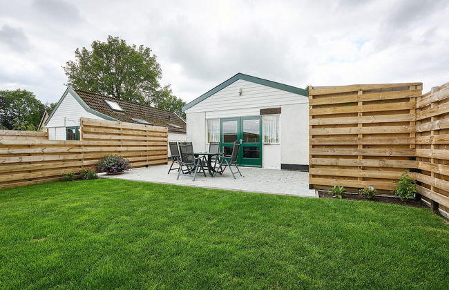 Cozy Holiday Home in a Lovely Environment - Photo 1