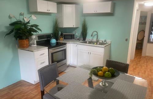 2BR Comfortable Downtown House Near Beach and More - Foto 20
