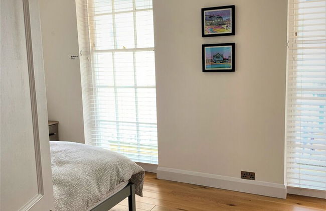 Warwick House - Photo 19