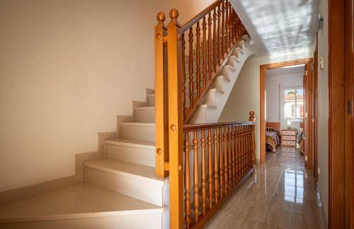 AT130 Casa con piscina privada, aire acondicionado y garaje - Foto 25