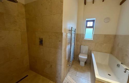 character filled barn renovation - Foto 38