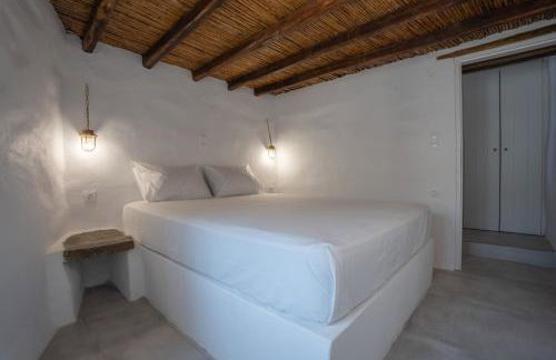 Traditional White House - Photo 7