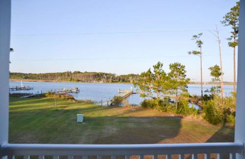 Waterfront Home 3BR King bed Private Dock - Foto 19