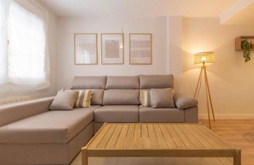 Arena Marina - Pool and relaxation near the airport - Foto 22