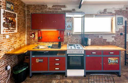 Industrial style studio house Eni, with Parking, BBQ, AC in Marčana, Ferienwohnung - Foto 28