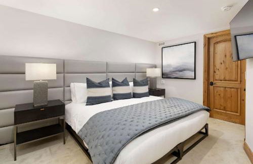 Central AC, Updated 4 BR, 4-5 BA Townhouse, Pool - Foto 11