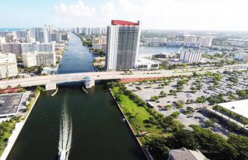 Ocean Air & 2 Cozy Full Beds, Relaxing Beach Studio - Foto 2