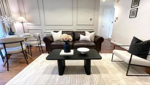 Minimal Designer Home with a Beautiful Garden - Foto 4