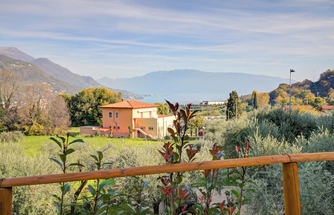 Caffe Priscilla House Parking & Lakeview - Foto 30