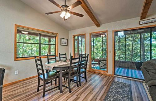 Home with Large Deck on Table Rock Lake! - Foto 6