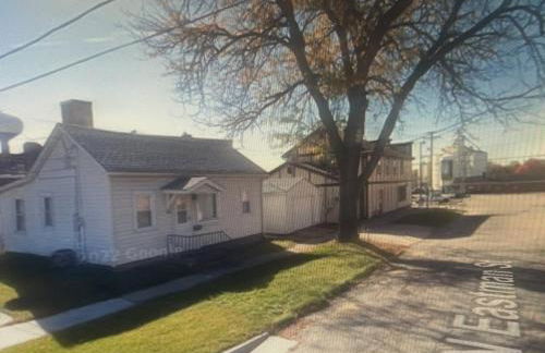 Cozy Harvard home just 1 block from the Metra UP-NW line for easy trips to Chicago or Lake Geneva - Foto 7